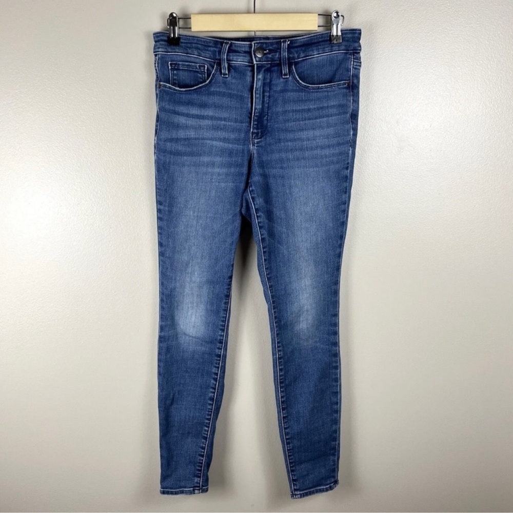 Women’s Athleta Sculptek Skinny Jeans